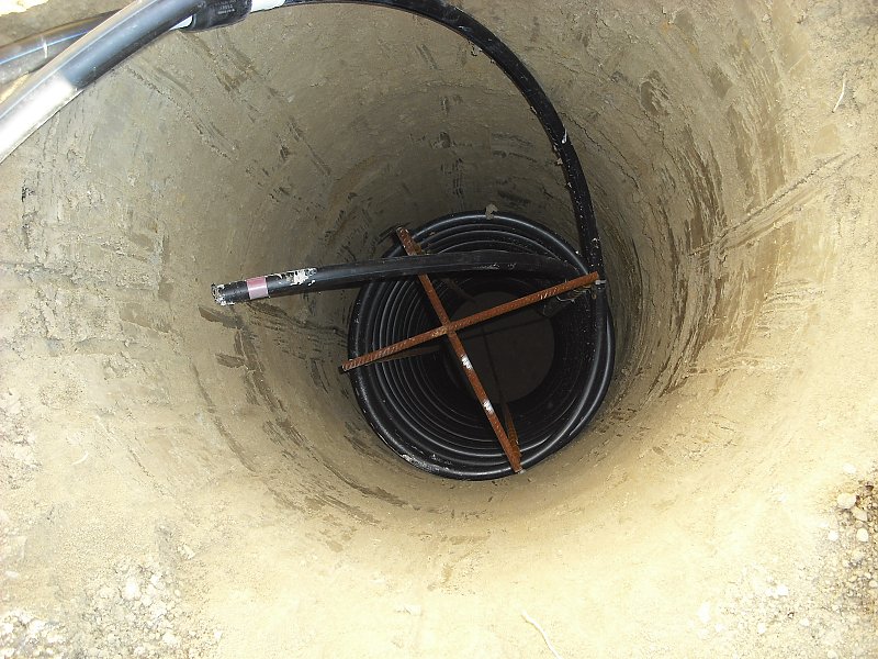 Erdkollektor mit Brunnenbohrgerät, Piemont Erdkollektor mit Brunnenbohrgerät, Piemont