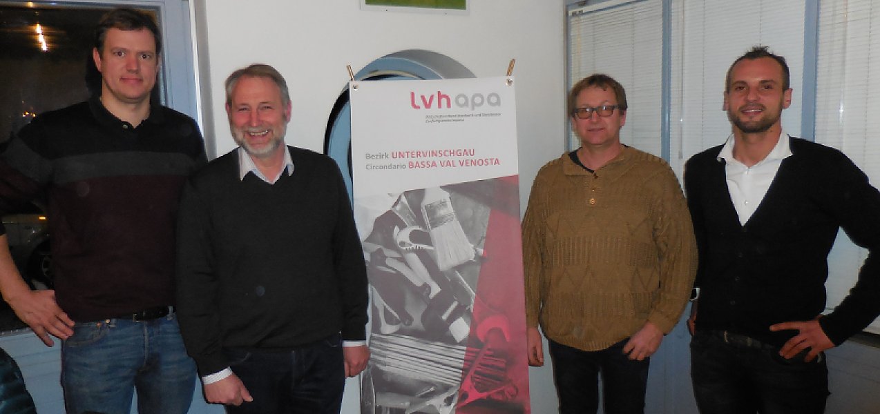 Im Bild (von links): Vizepräsident Martin Haller, Bezirksobmann Andreas Nagl, Ortsobmann Bernhard Riedl und Gemeindereferent Ralf Muther Im Bild (von links): Vizepräsident Martin Haller, Bezirksobmann Andreas Nagl, Ortsobmann Bernhard Riedl und Gemeindereferent Ralf Muther